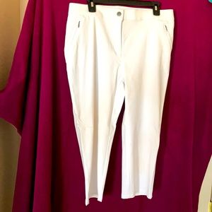 White capris like new